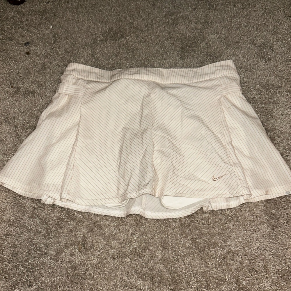 Nike Women's Light Tan Skorts